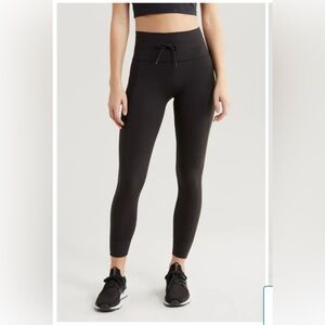 Vuori Daily Pocket Leggings Black NWT
